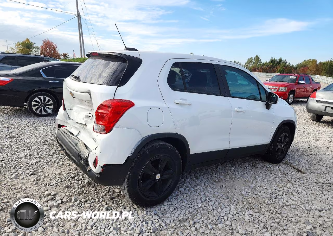 2020 Chevrolet Trax Ls VIN:KL7CJKSB4LB028930 - 3