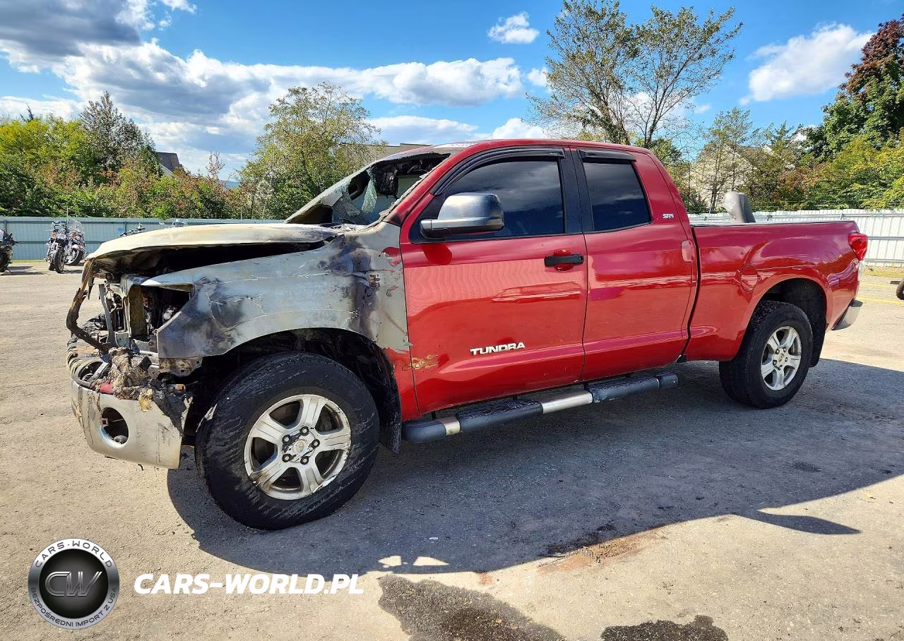 2011 Toyota Tundra Double Cab Sr5 – zdjęcie 1 z 12