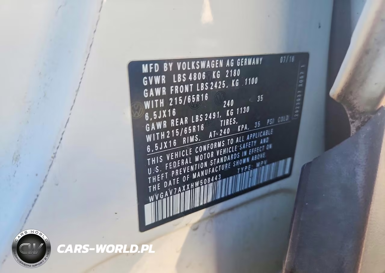 2017 Volkswagen Tiguan S VIN:WVGAV7AXXHW508443 - 13