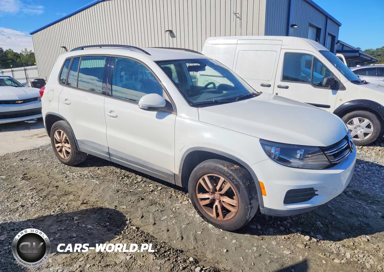 2017 Volkswagen Tiguan S VIN:WVGAV7AXXHW508443 - 4