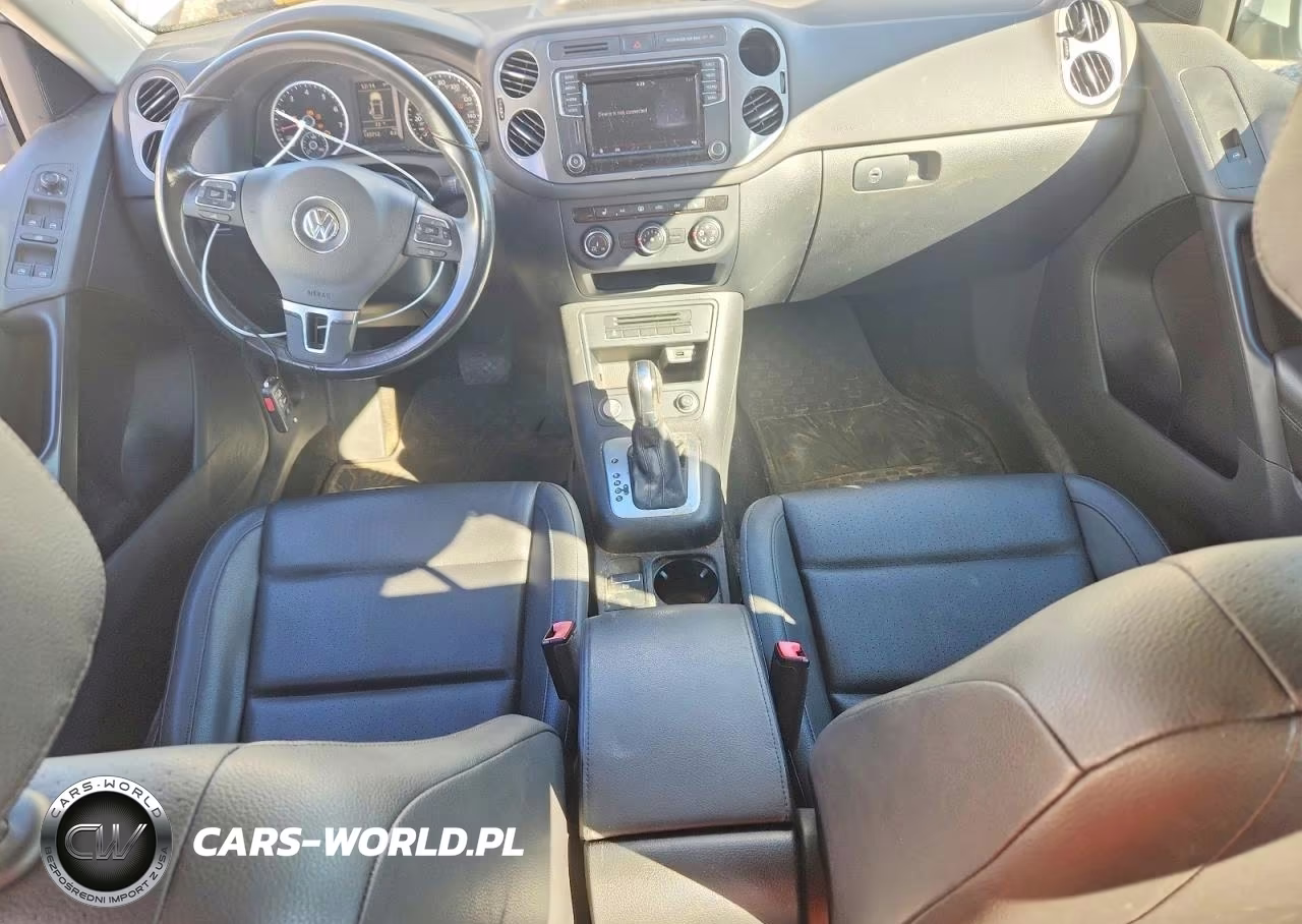 2017 Volkswagen Tiguan S VIN:WVGAV7AXXHW508443 - 8