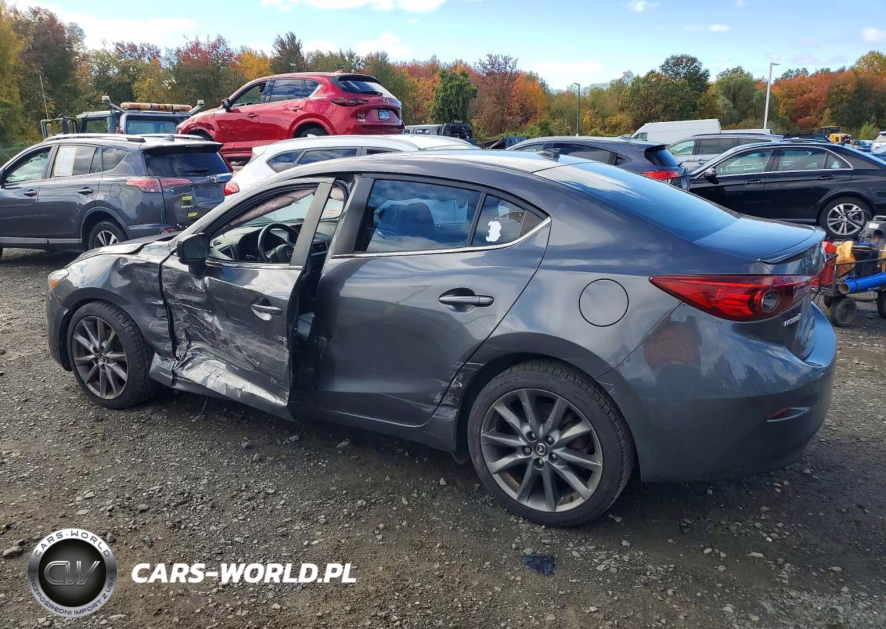 2018 Mazda 3 Touring VIN:3MZBN1V31JM199008 - 2