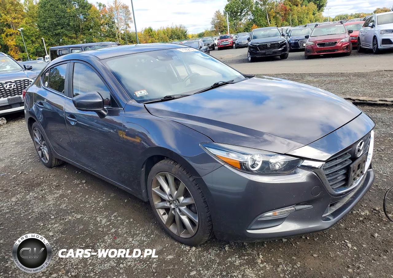 2018 Mazda 3 Touring VIN:3MZBN1V31JM199008 - 4