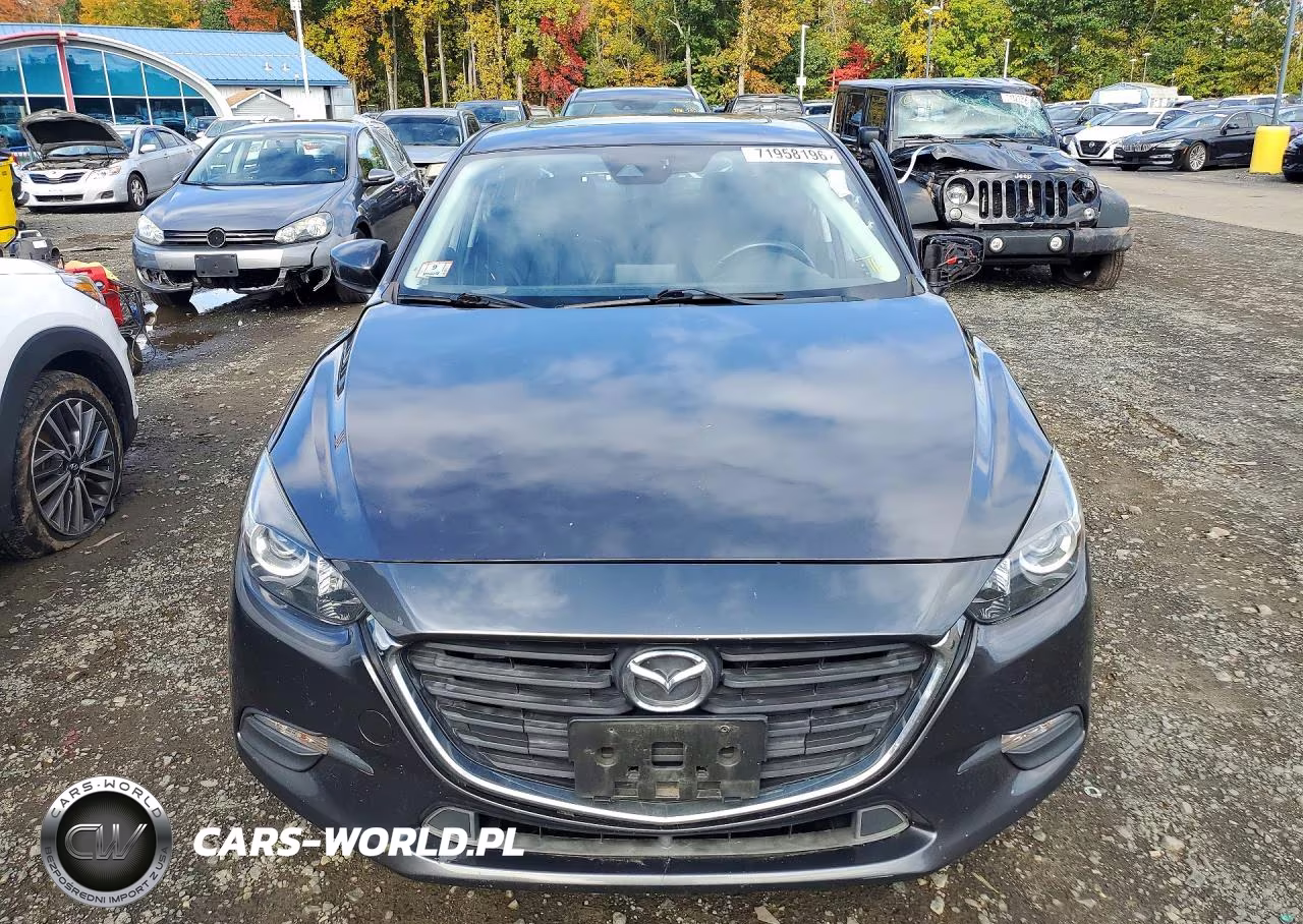 2018 Mazda 3 Touring VIN:3MZBN1V31JM199008 - 5