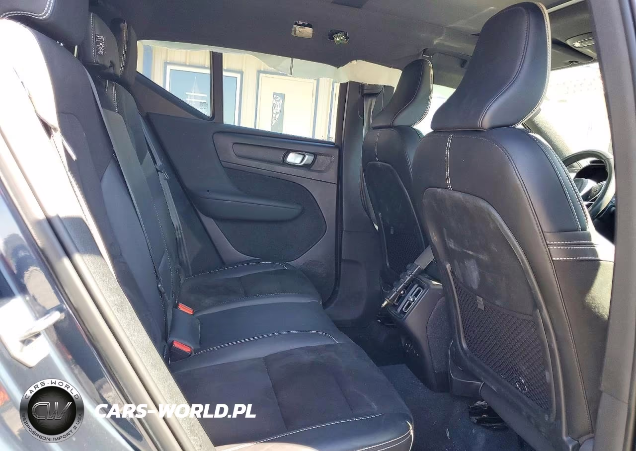 2022 Volvo Xc40 T5 R-Design VIN:YV4162UM4N2656691 - 11