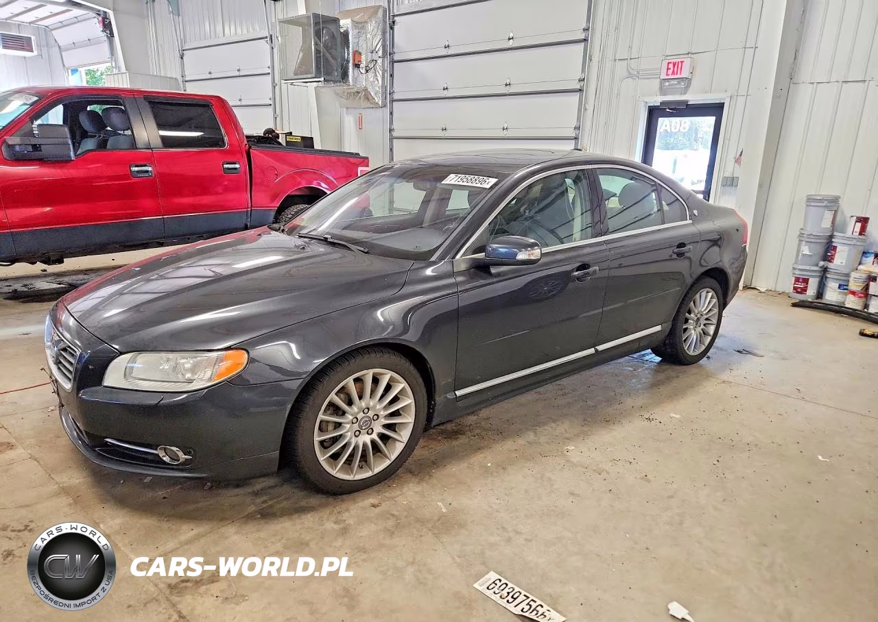 2010 Volvo S80 V8