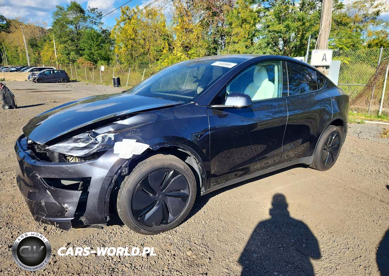 2026 Tesla Model Y – zdjęcie 1 z 12