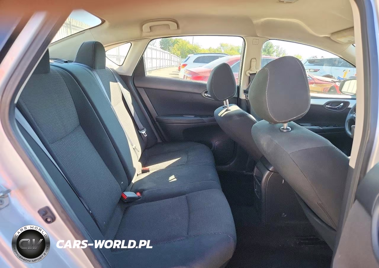 2019 Nissan Sentra S VIN:3N1AB7AP0KY260431 - 10
