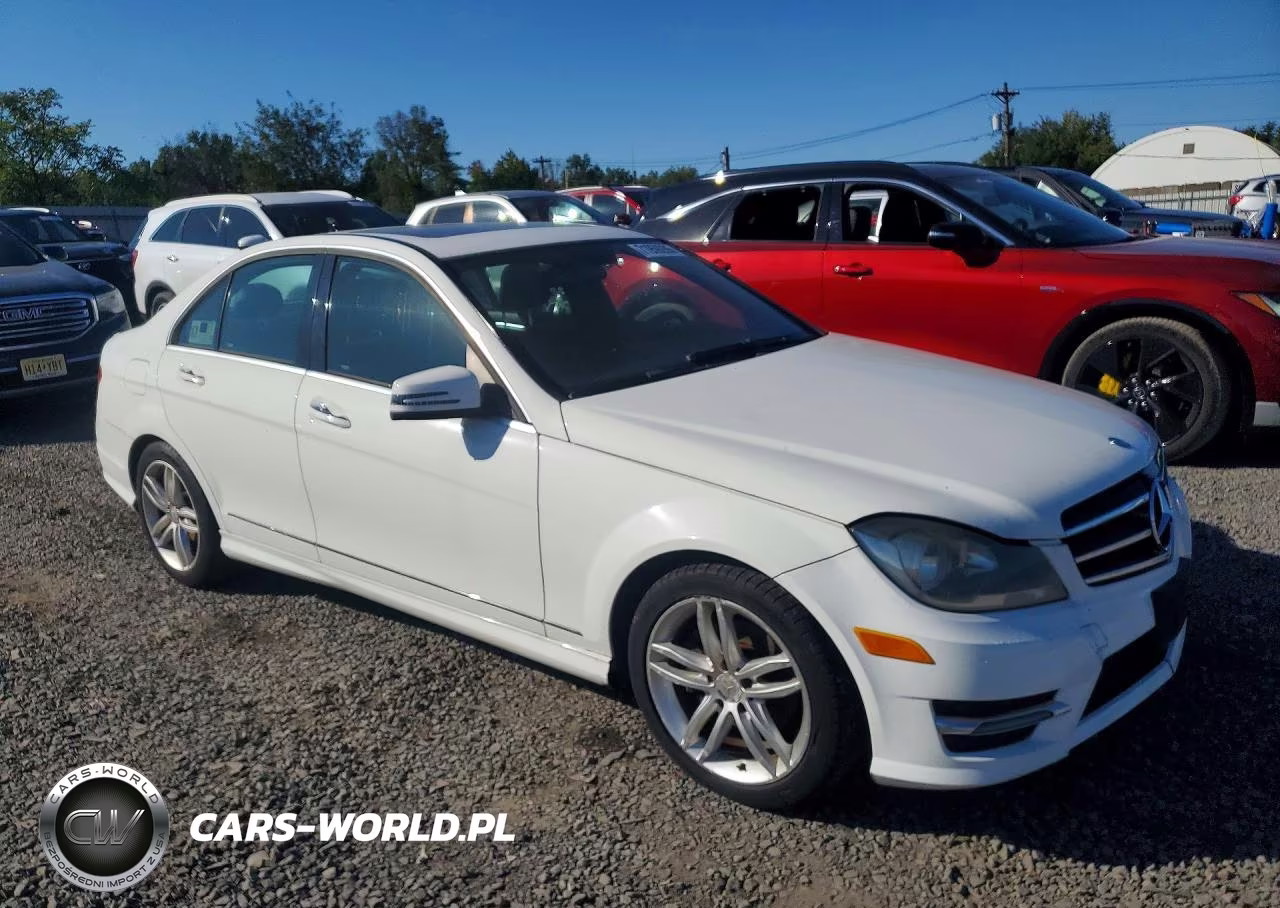 2014 Mercedes-Benz C 250 VIN:WDDGF4HB0EA932488 - 4