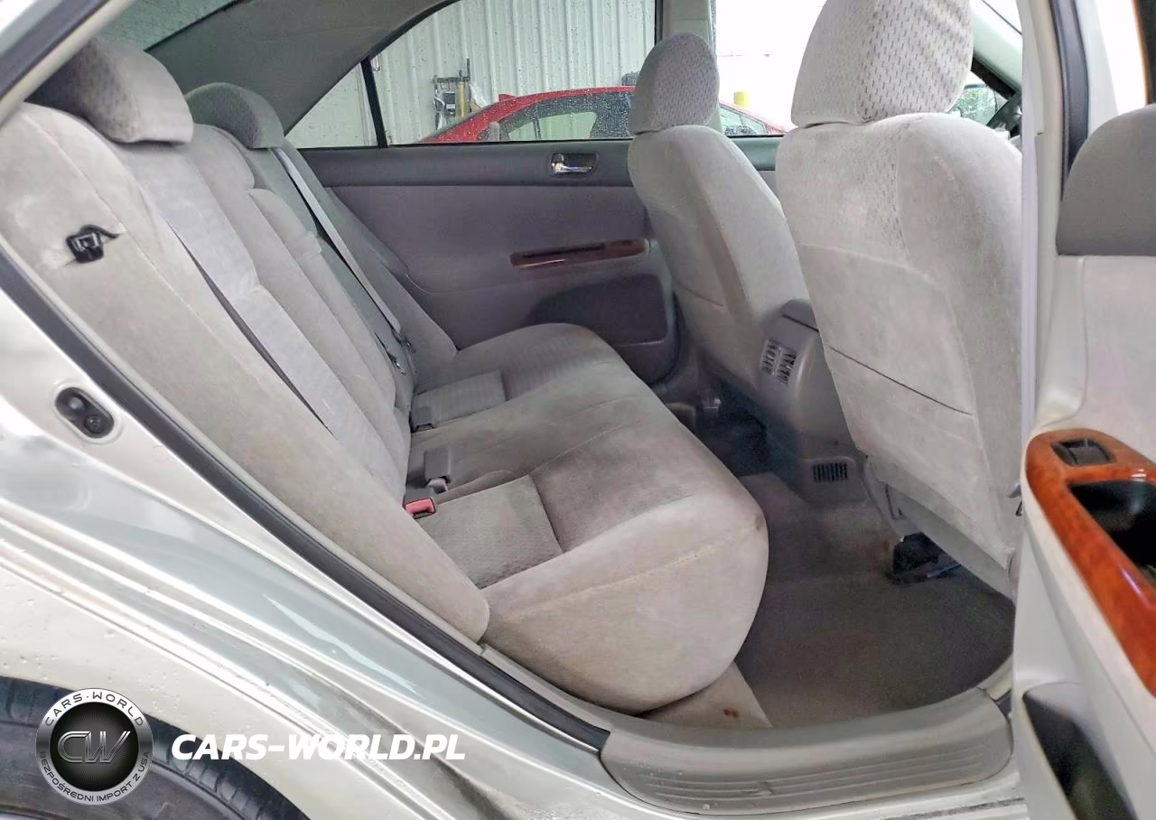 2002 Toyota Camry Xle VIN:4T1BE32K12U058488 - 10
