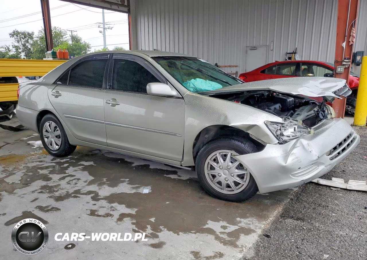 2002 Toyota Camry Xle VIN:4T1BE32K12U058488 - 4