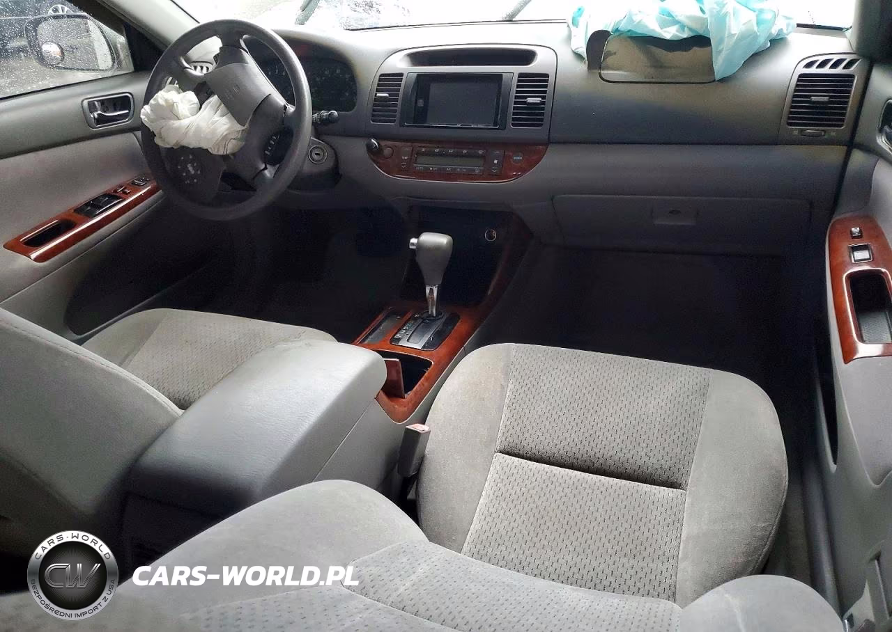 2002 Toyota Camry Xle VIN:4T1BE32K12U058488 - 8