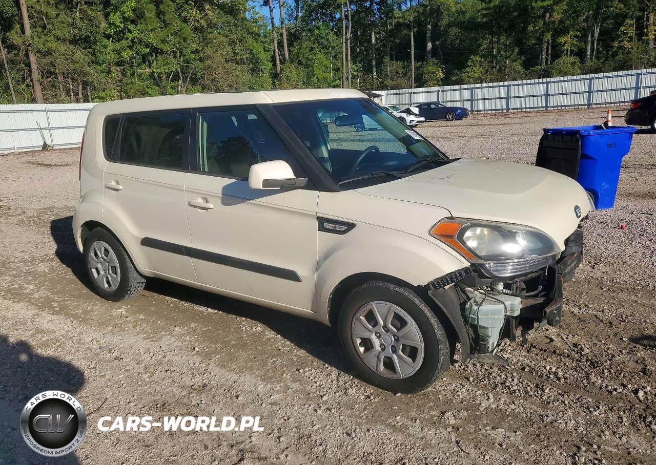 2013 Kia Soul Base VIN:KNDJT2A58D7502317 - 4