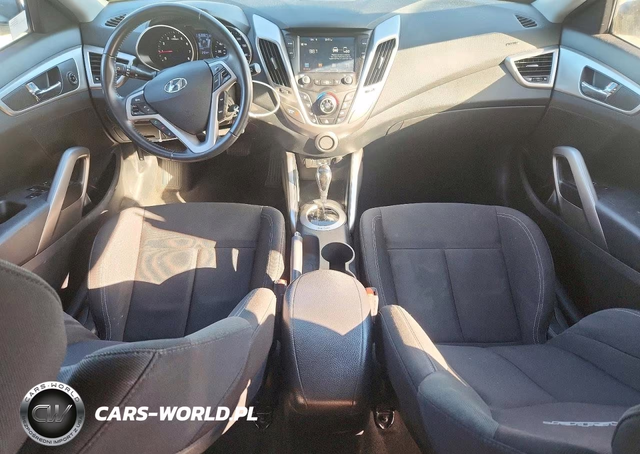 2017 Hyundai Veloster Base VIN:KMHTC6AD7HU307335 - 8