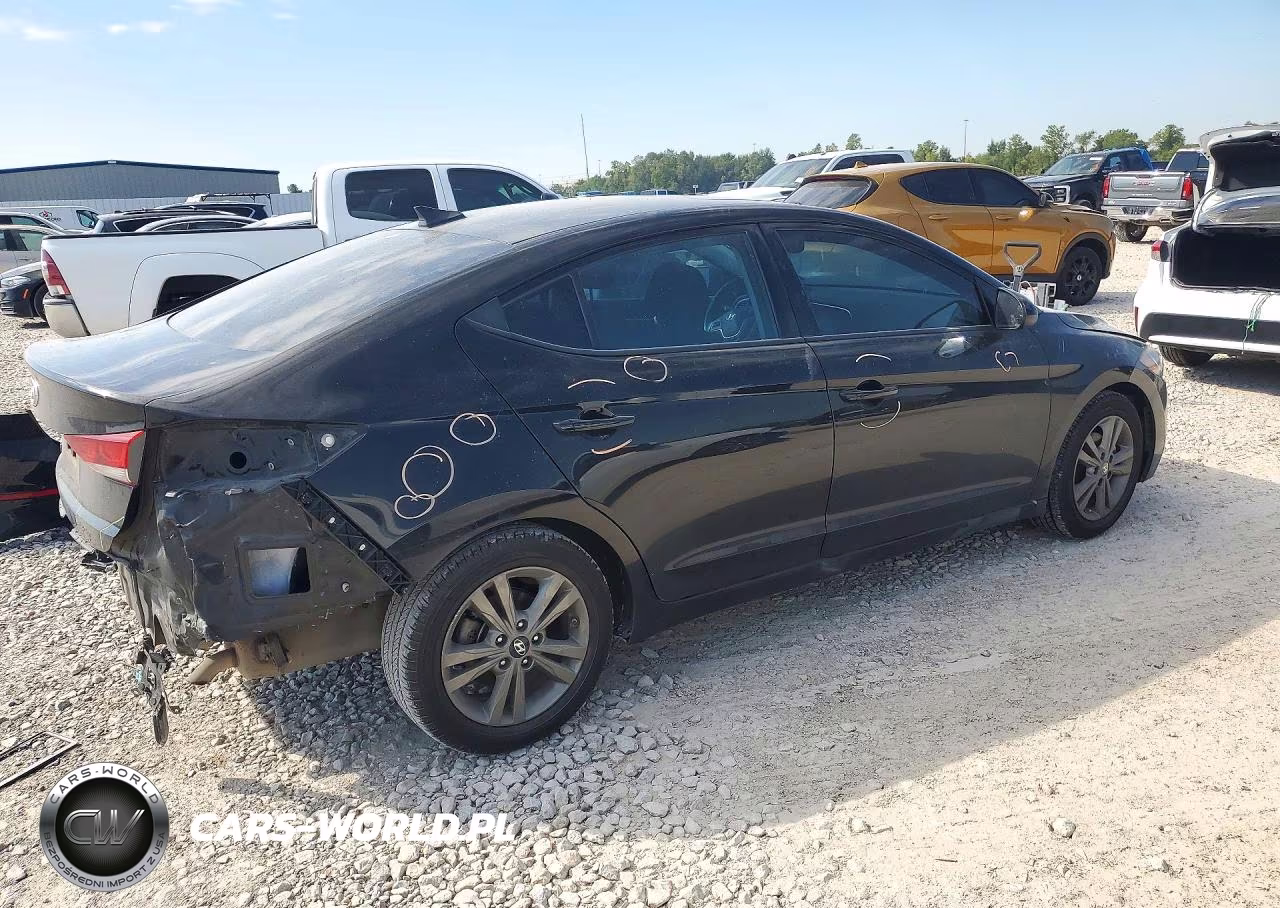 2018 Hyundai Elantra Value Edition VIN:5NPD84LF6JH260781 - 3