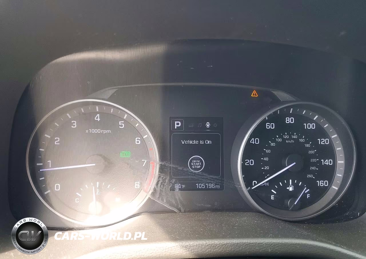 2018 Hyundai Elantra Value Edition VIN:5NPD84LF6JH260781 - 9