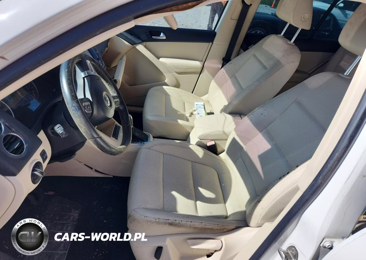 2013 Volkswagen Tiguan S VIN:WVGAV3AX9DW567843 - 7