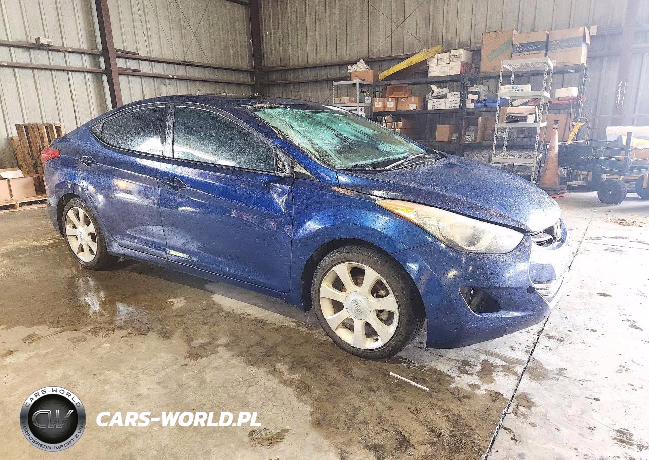 2013 Hyundai Elantra Limited VIN:KMHDH4AE9DU574215 - 4