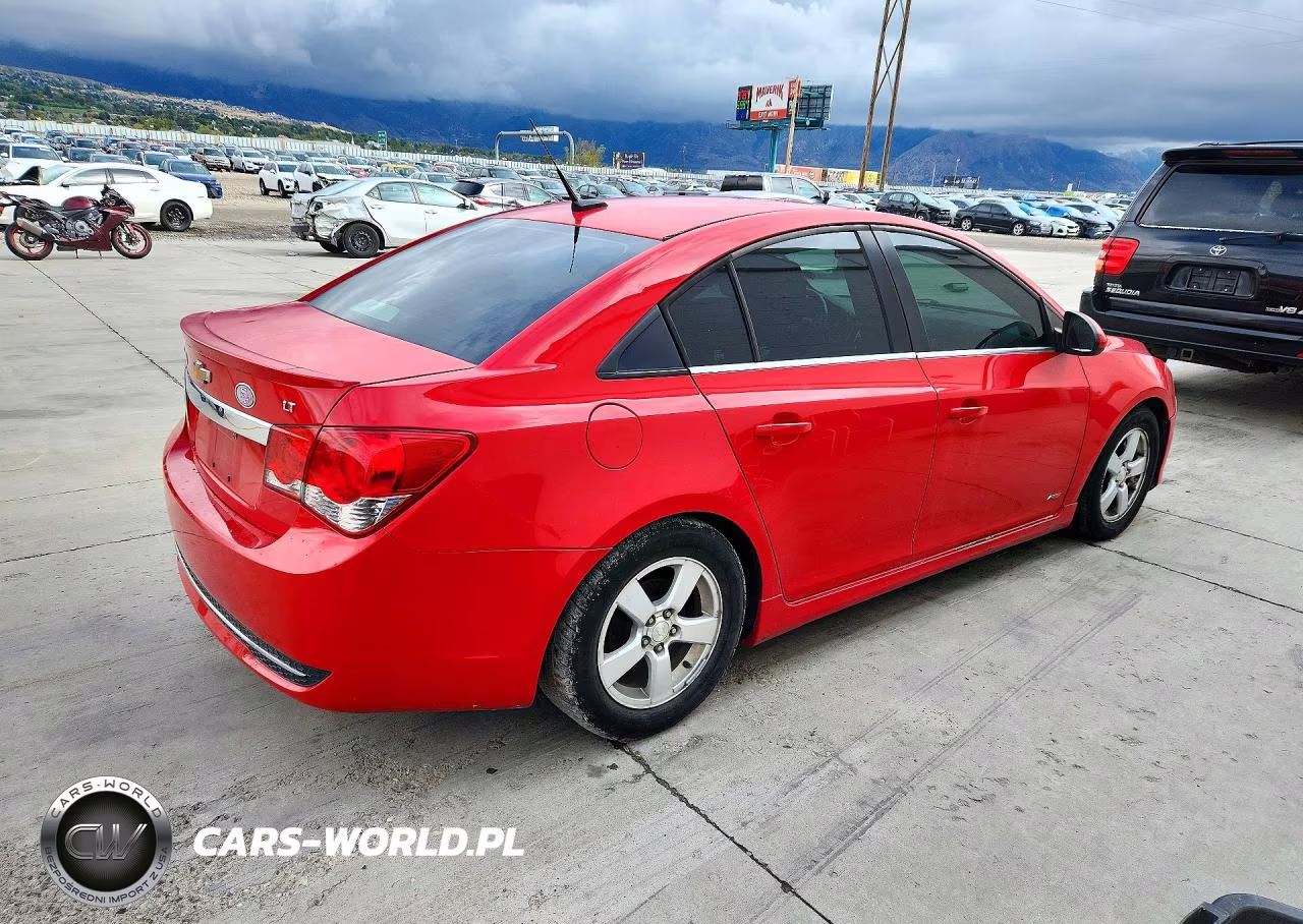 2014 Chevrolet Cruze Lt VIN:1G1PC5SB3E7254133 - 3