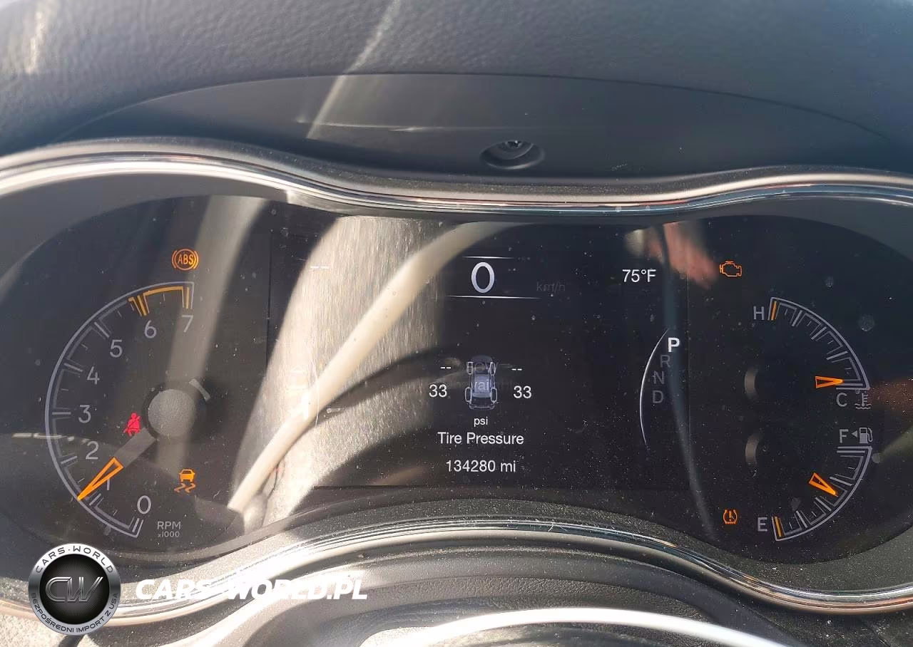 2018 Jeep Grand Cherokee Trailhawk VIN:1C4RJFLT1JC316472 - 9