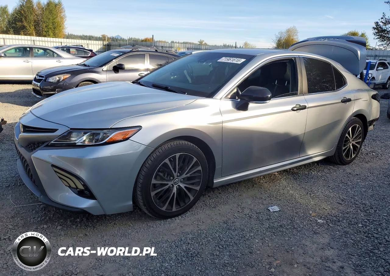 2018 Toyota Camry Se – zdjęcie 1 z 13