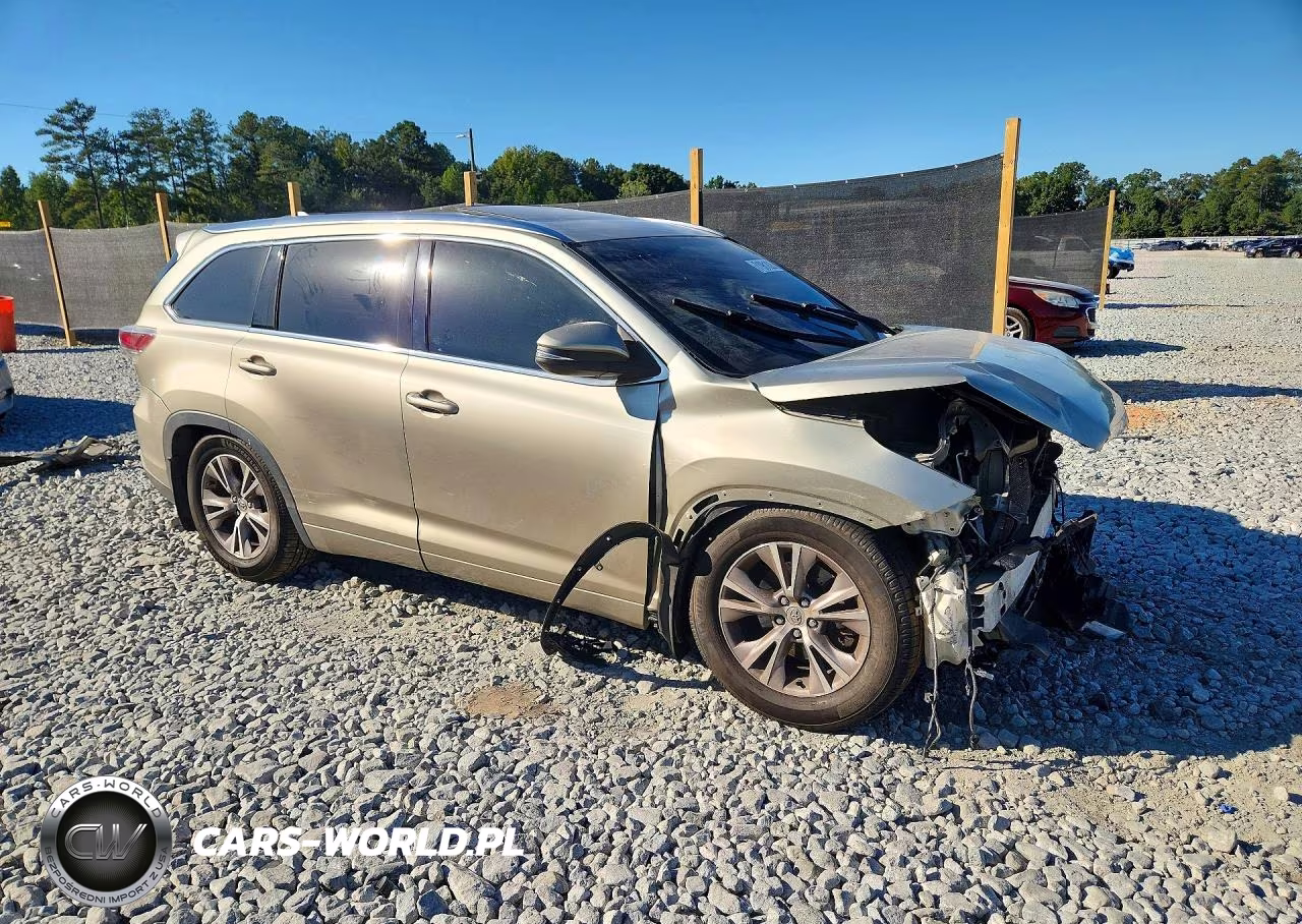 2015 Toyota Highlander Xle VIN:5TDJKRFHXFS114142 - 4