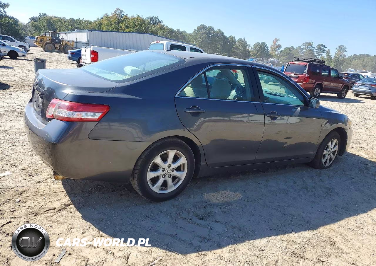 2010 Toyota Camry Le VIN:4T1BF3EK9AU116676 - 3
