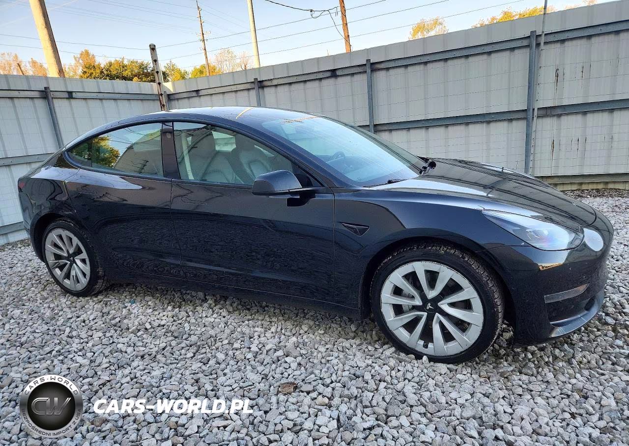 2022 Tesla Model 3 VIN:5YJ3E1EA5NF370603 - 4
