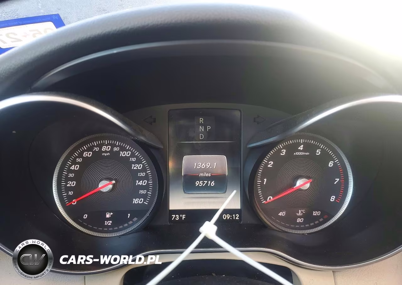 2016 Mercedes-Benz C 300 4Matic VIN:55SWF4KB4GU163100 - 9