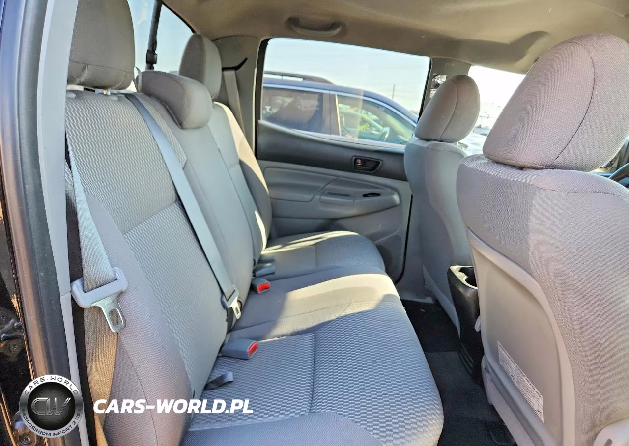 2015 Toyota Tacoma V6 VIN:5TFLU4EN6FX141054 - 10