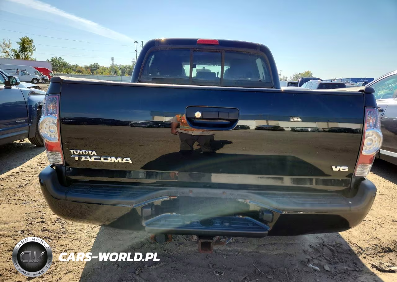 2015 Toyota Tacoma V6 VIN:5TFLU4EN6FX141054 - 6