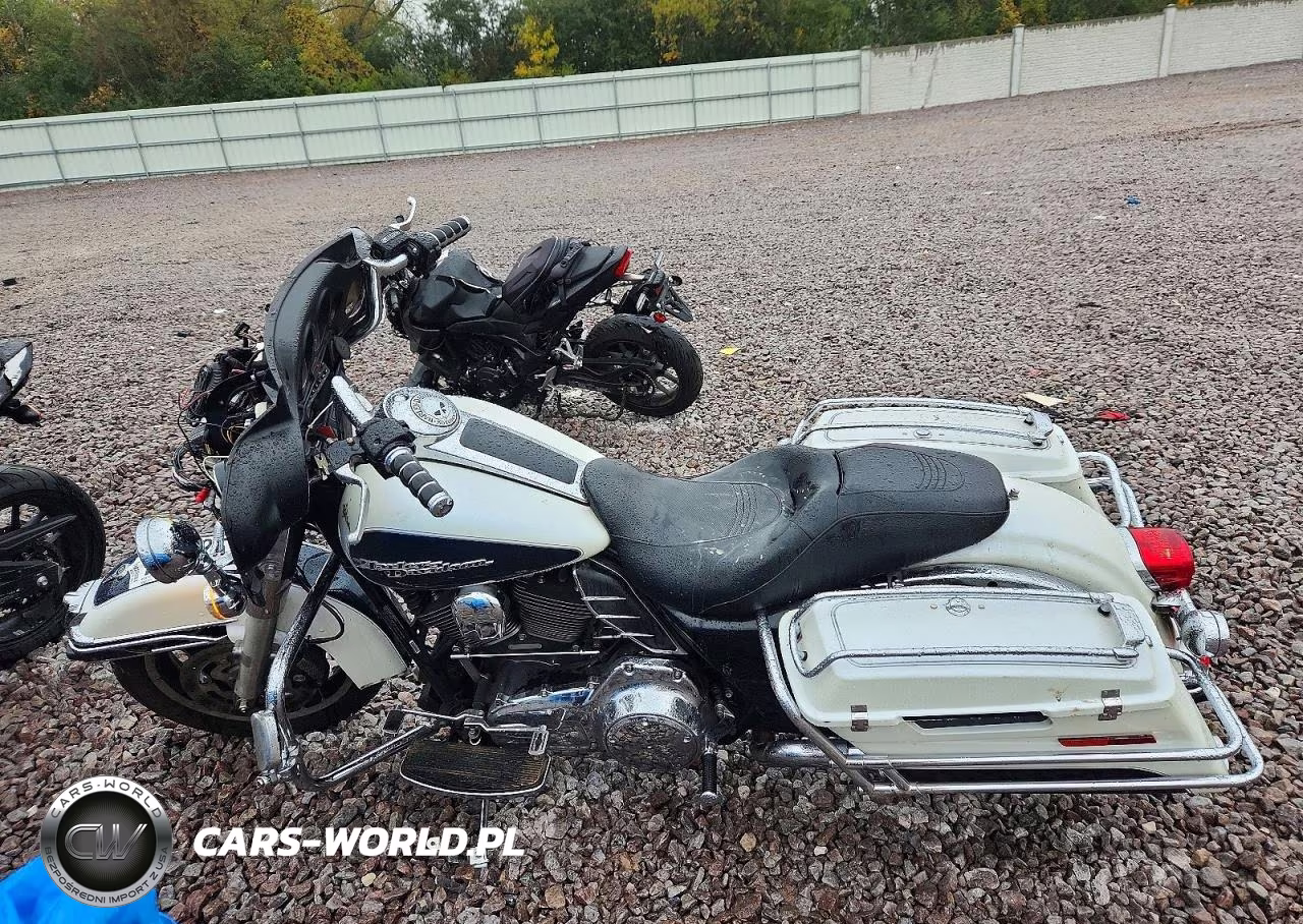 2011 Harley-Davidson Flhtp VIN:1HD1FMM14BB631840 - 3