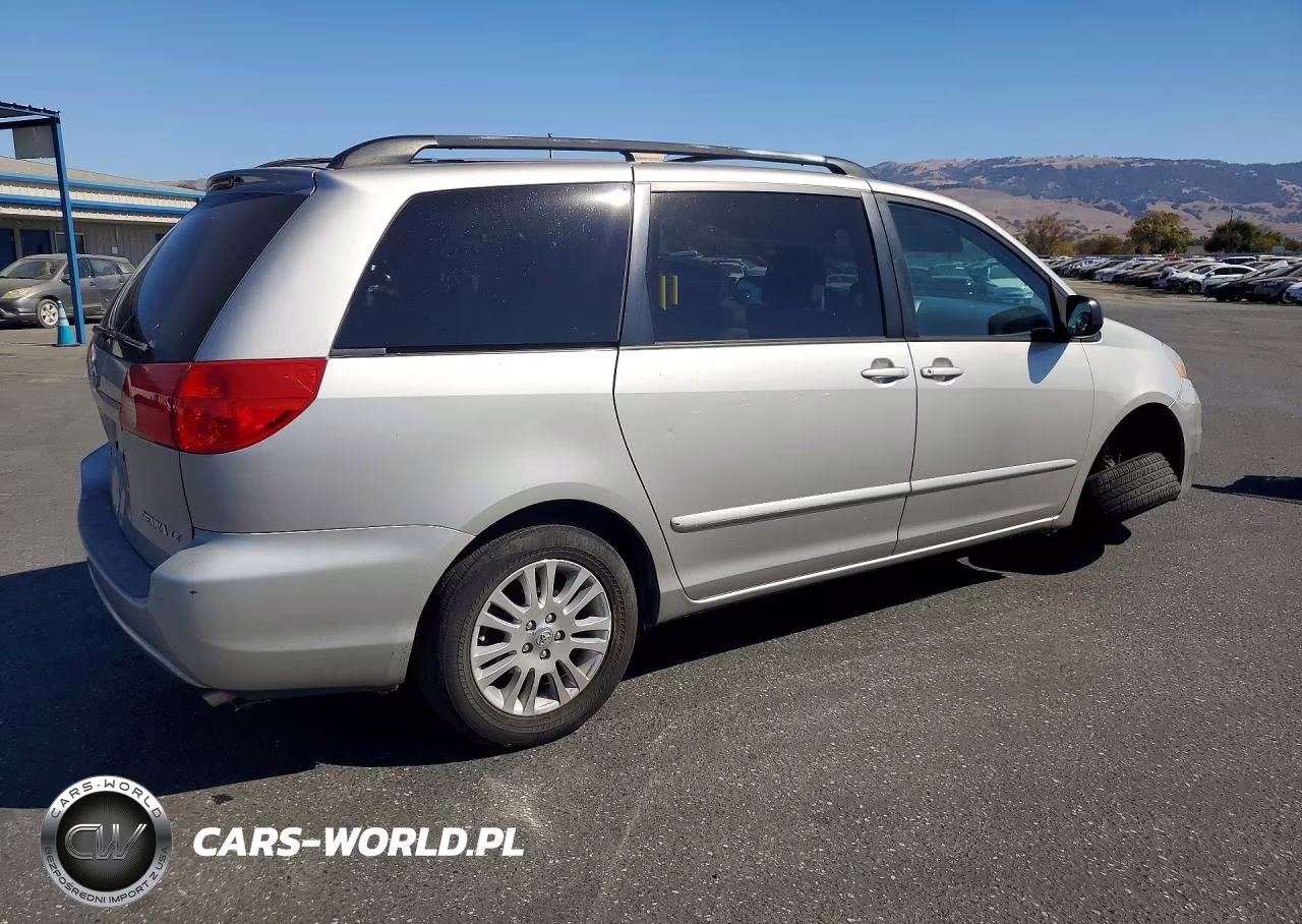 2009 Toyota Sienna Le 8-Passenger VIN:5TDZK23C59S273965 - 3