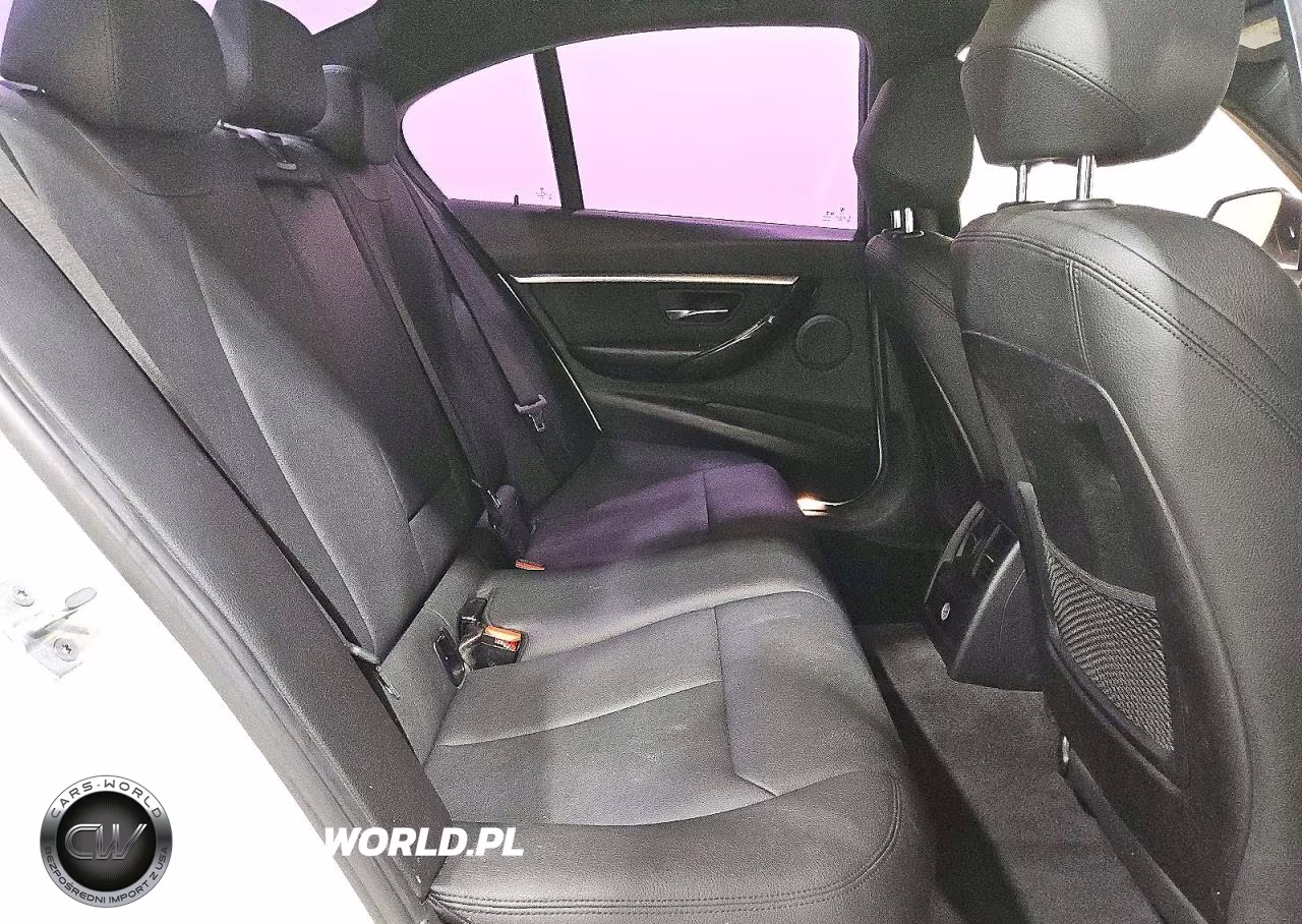 2018 BMW 330 I VIN:WBA8B9G59JNU98977 - 10