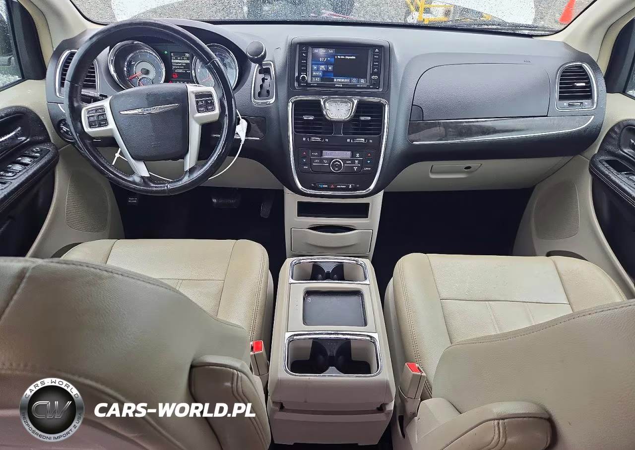 2015 Chrysler Town & Country Touring VIN:2C4RC1BG2FR654799 - 8