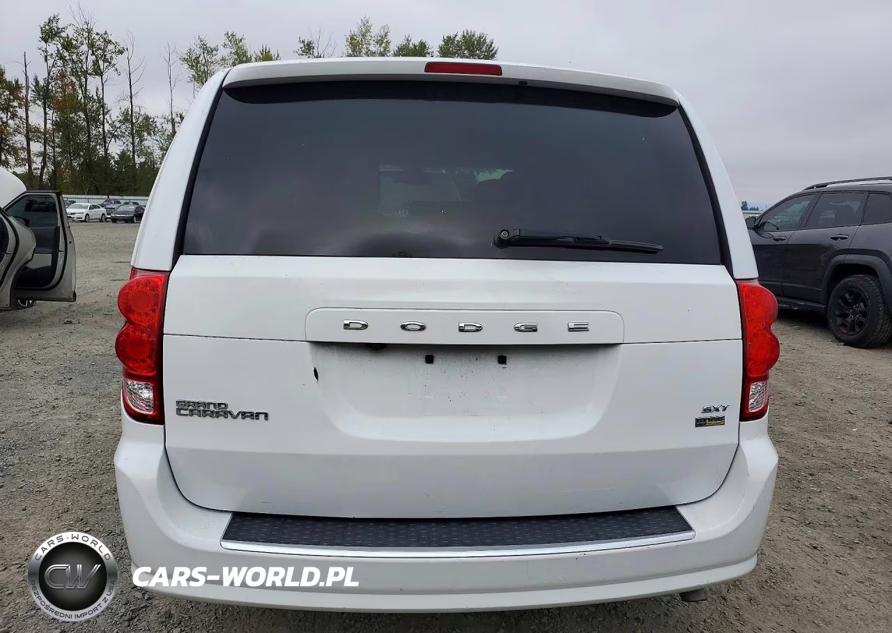 2019 Dodge Grand Caravan Sxt VIN:2C4RDGCG3KR674424 - 6
