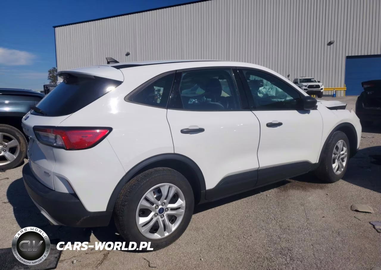 2020 Ford Escape S VIN:1FMCU0F63LUB95243 - 3