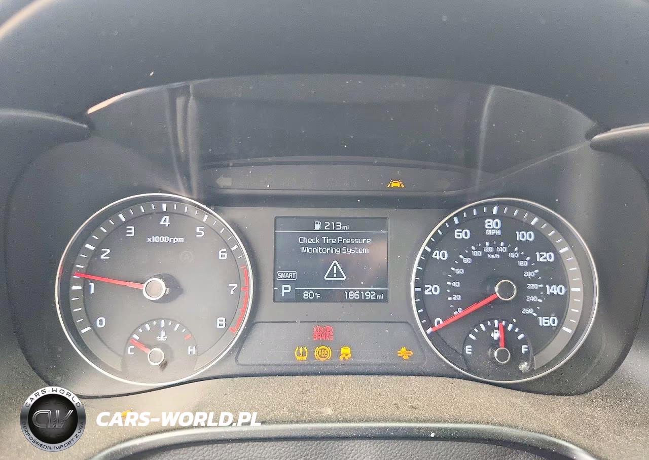 2019 Kia Forte Lxs VIN:3KPF24AD6KE007297 - 9