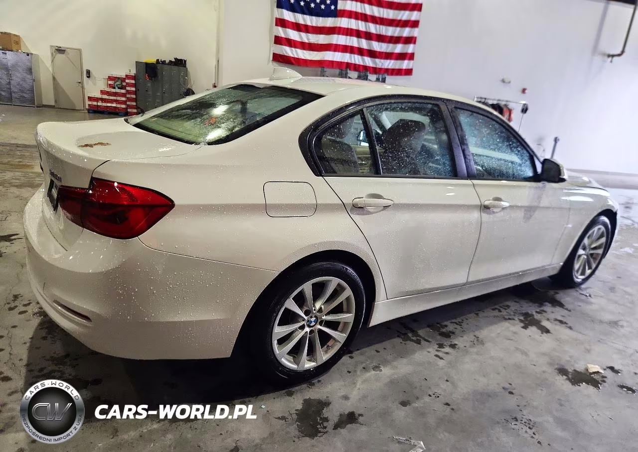 2016 BMW 320 I VIN:WBA8E1G53GNT36943 - 3