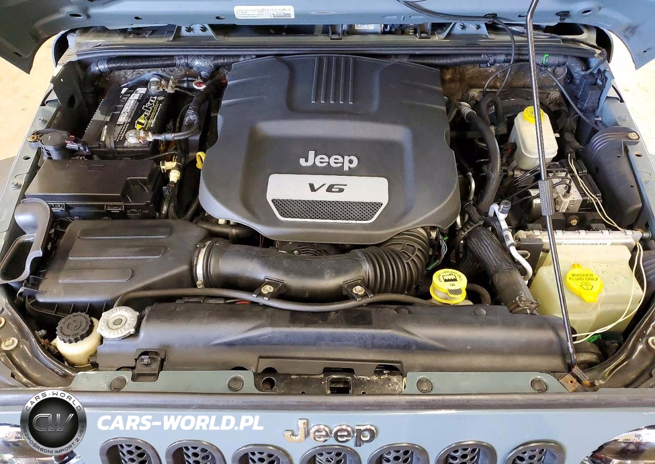 2015 Jeep Wrangler Unlimited Sport VIN:1C4BJWDG0FL529584 - 12