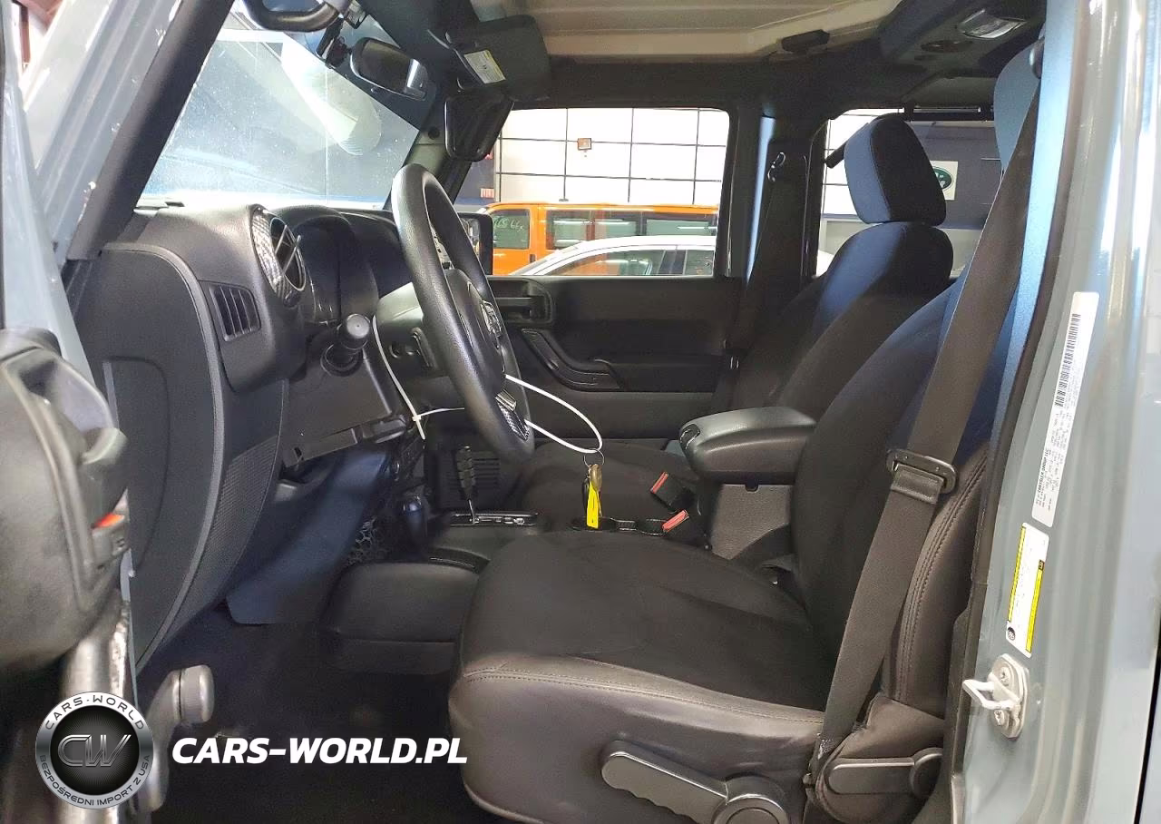 2015 Jeep Wrangler Unlimited Sport VIN:1C4BJWDG0FL529584 - 7