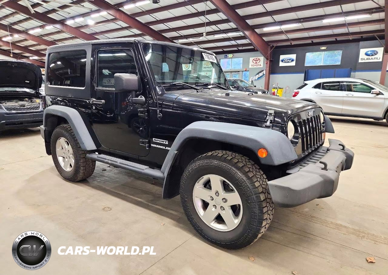 2013 Jeep Wrangler Sport VIN:1C4AJWAG8DL516305 - 4