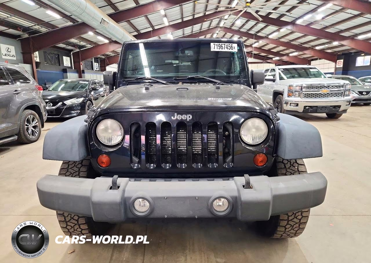2013 Jeep Wrangler Sport VIN:1C4AJWAG8DL516305 - 5