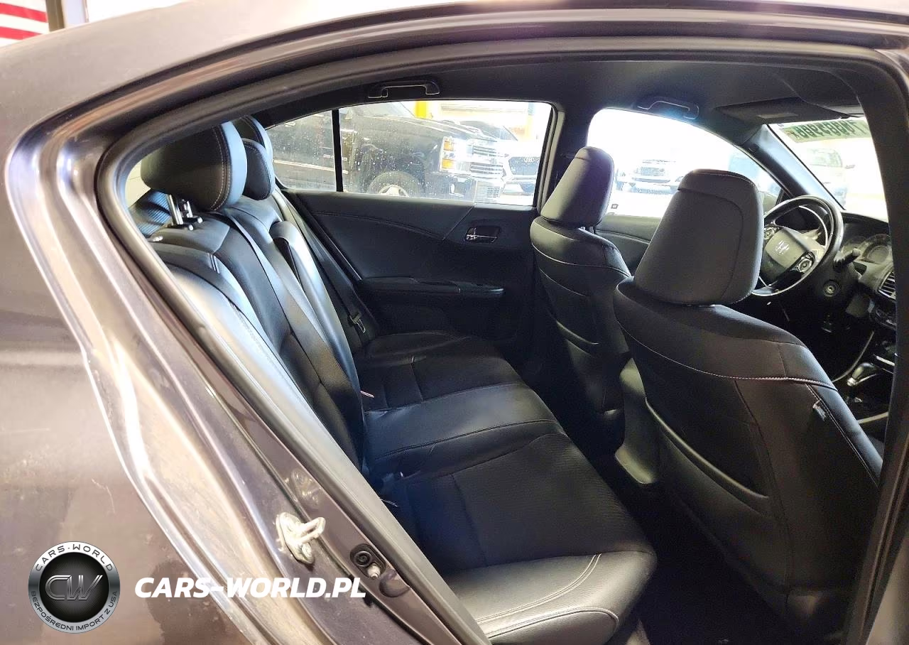2017 Honda Accord Sport VIN:1HGCR2F52HA092351 - 10