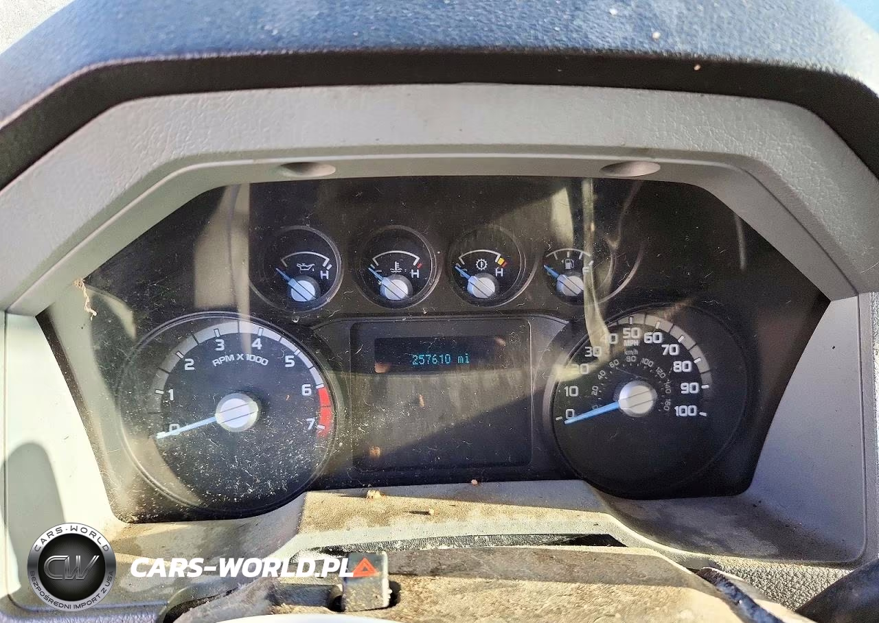 2012 Ford F250 Super Duty VIN:1FT7W2B65CEA04725 - 9