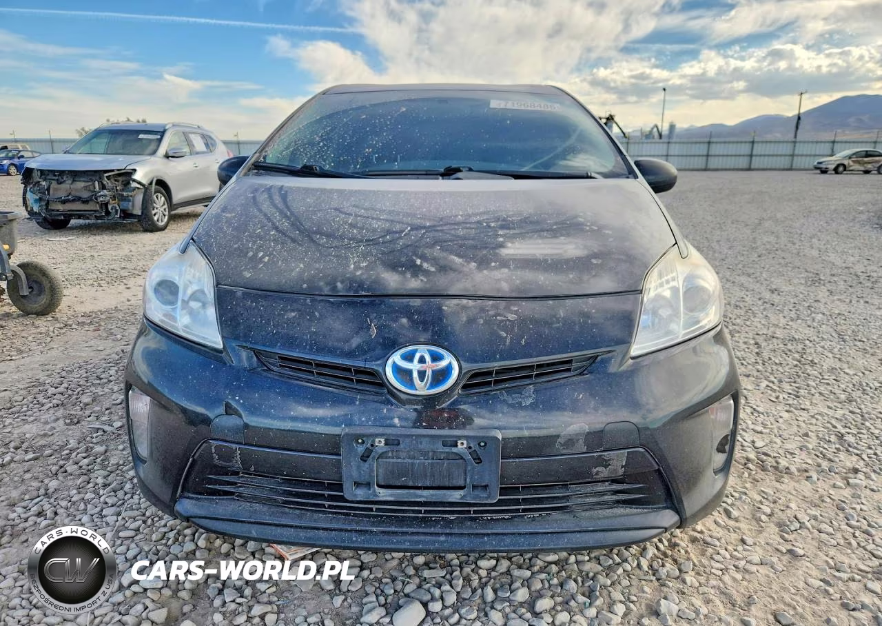 2015 Toyota Prius Two VIN:JTDKN3DU5F1902185 - 5