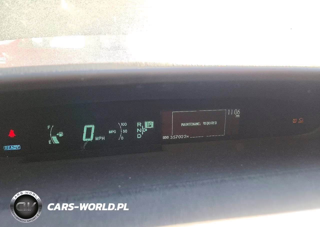 2015 Toyota Prius Two VIN:JTDKN3DU5F1902185 - 9