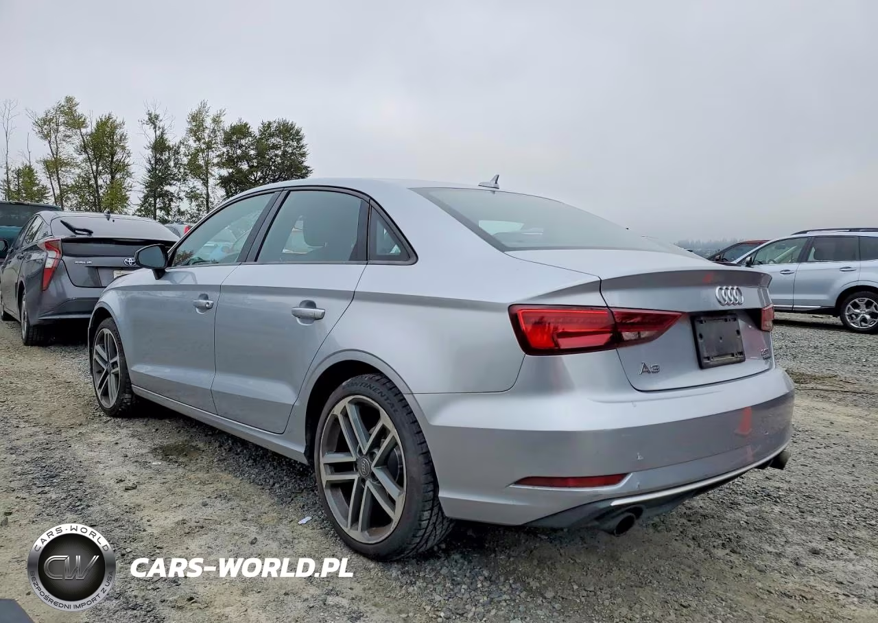 2017 Audi A3 Premium VIN:WAUB8GFF2H1060466 - 2