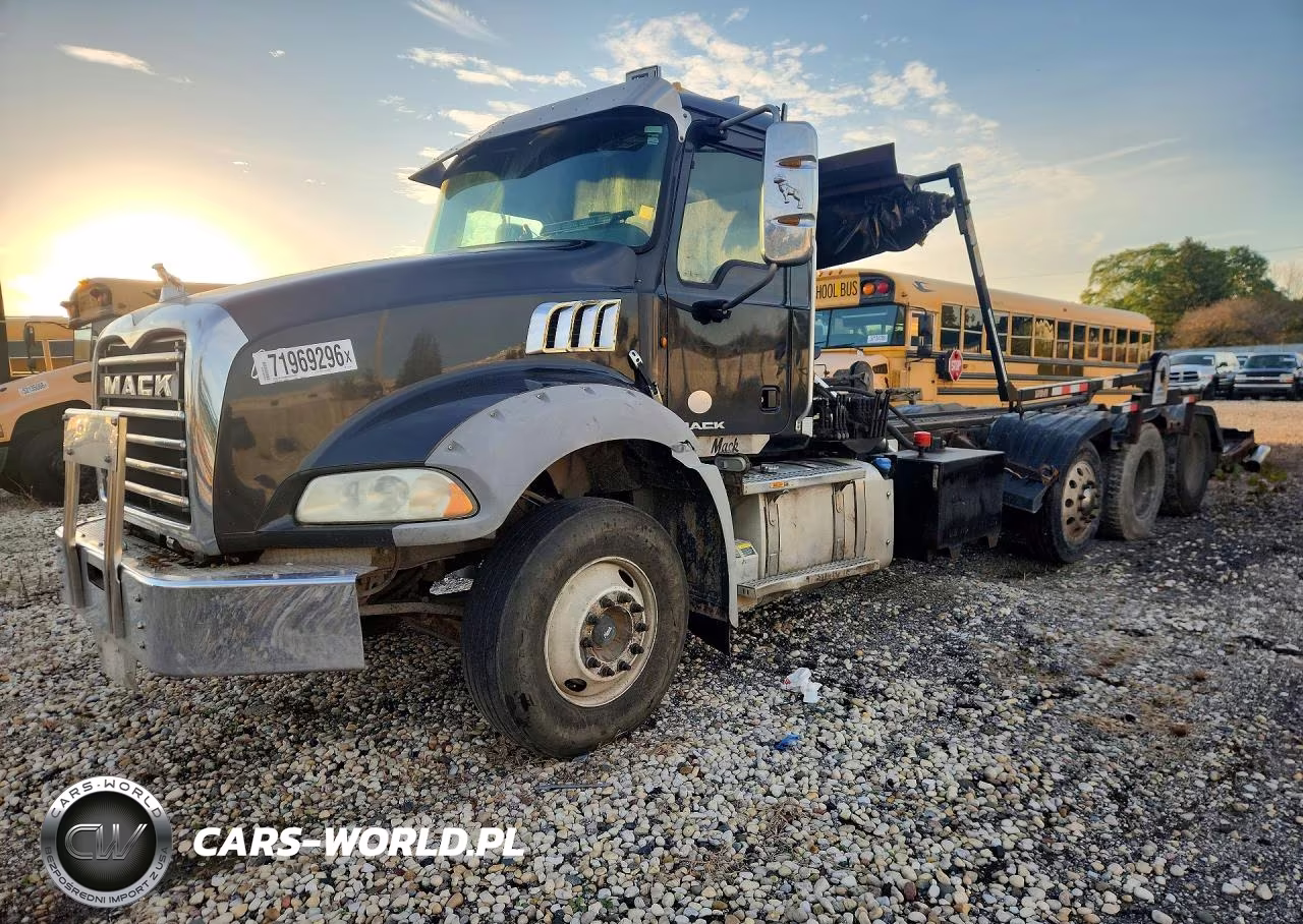 2014 Mack Gu800 Truck Cab And Chassis