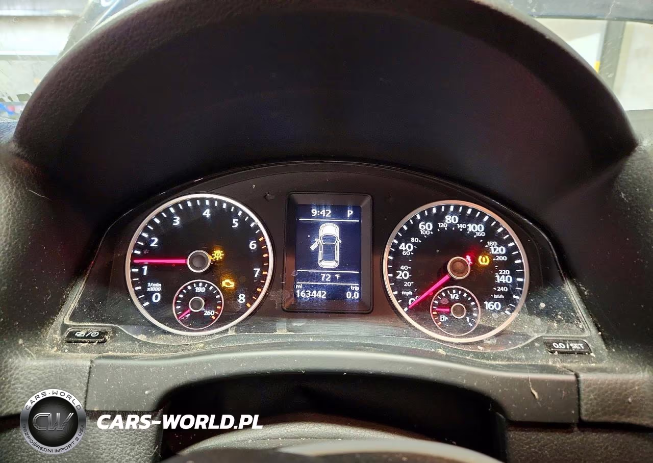 2016 Volkswagen Tiguan S VIN:WVGBV7AXXGW599135 - 9